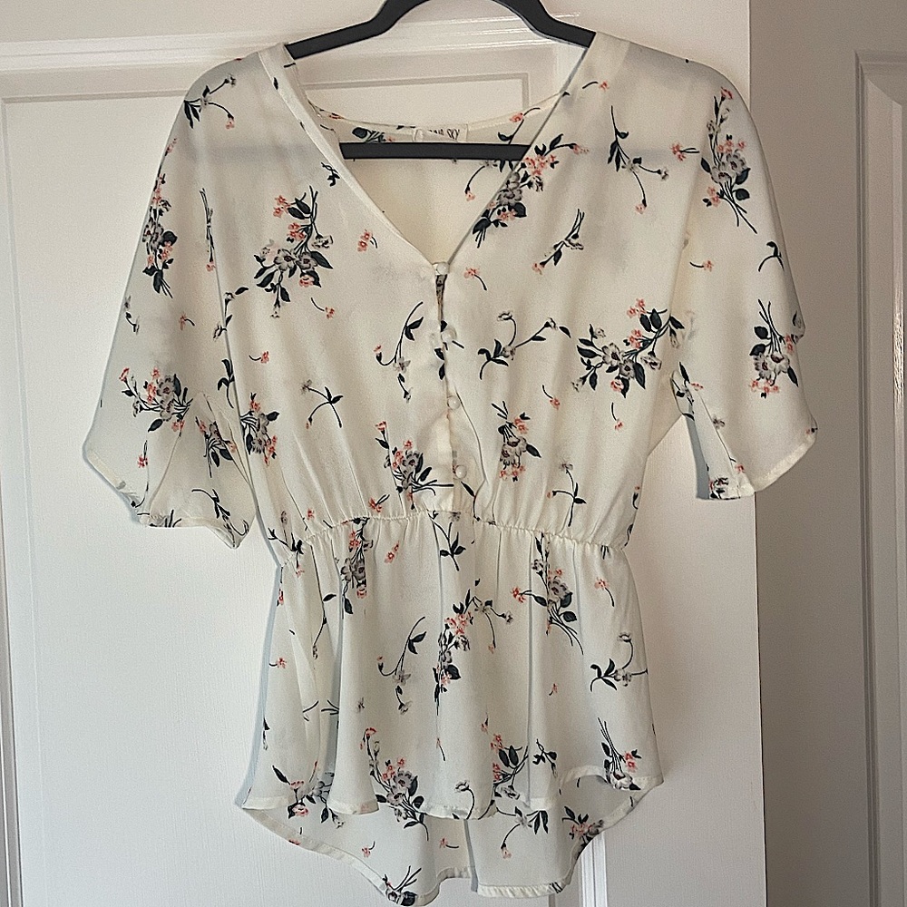 Delicate Creme Blouse